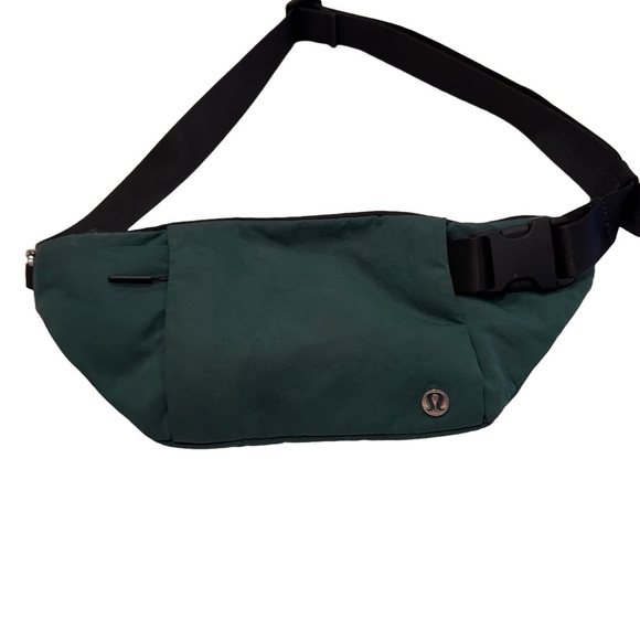 Lululemon City Essentials Multi-Pocket Belt Bag Everglade Green - Picture 2 of 14